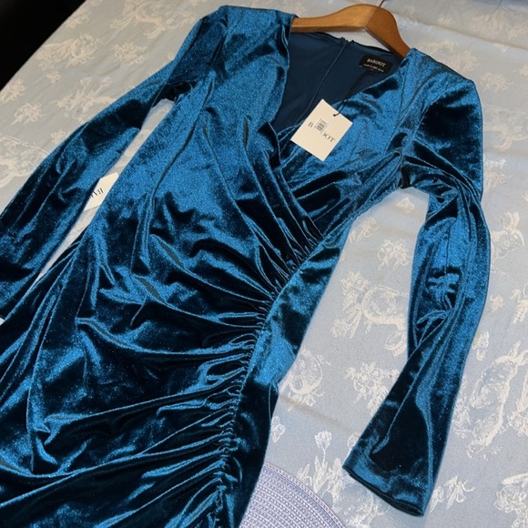 Bardot Velour Teal Midi Dress NWT MSRP $119 - Picture 9 of 10